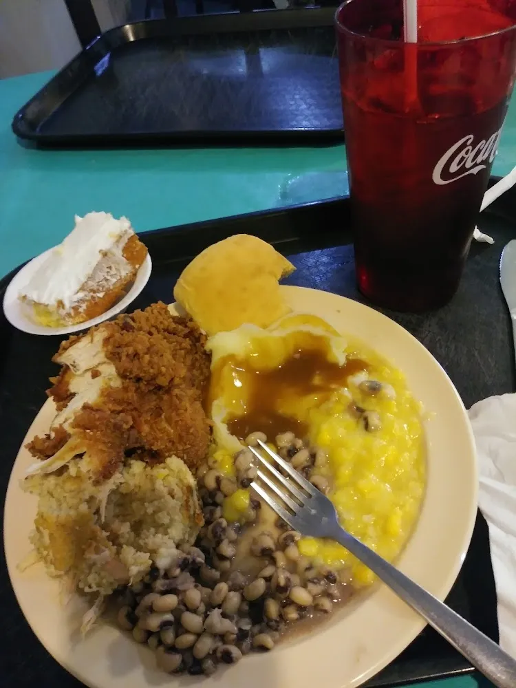 Fried Chicken Dressing Cream Corn Mashedpot Butter B